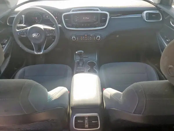 5XYPG4A50JG388225 2018 KIA SORENTO - Image 8