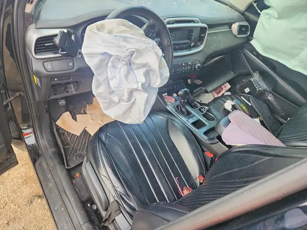 5XYPG4A50JG403967 2018 KIA SORENTO - Image 8