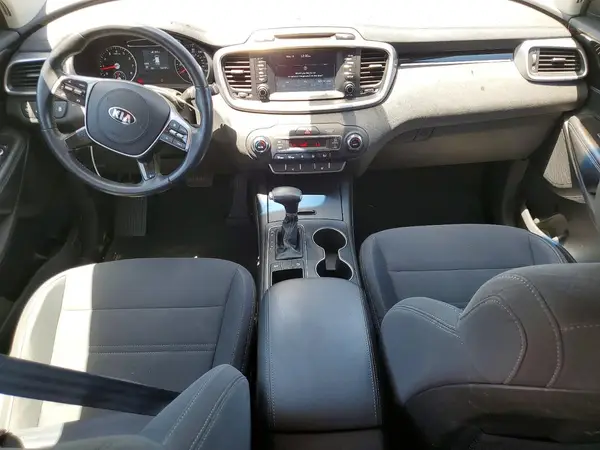 5XYPG4A50KG447274 2019 KIA SORENTO - Image 8
