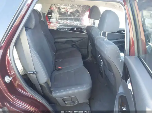 5XYPG4A50KG458386 2019 KIA SORENTO - Image 8