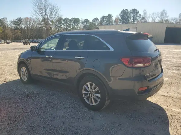 5XYPG4A50KG463166 2019 KIA SORENTO - Image 2