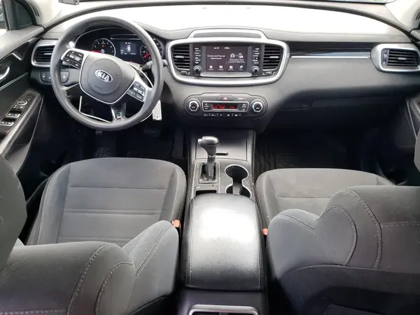 5XYPG4A50KG467332 2019 KIA SORENTO - Image 8