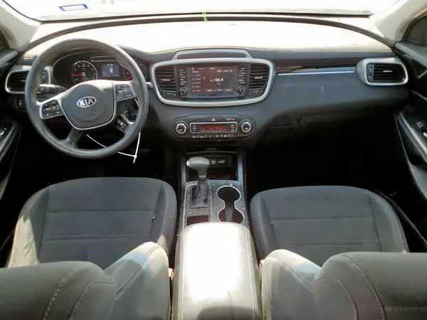 5XYPG4A50KG480839 2019 KIA SORENTO - Image 8