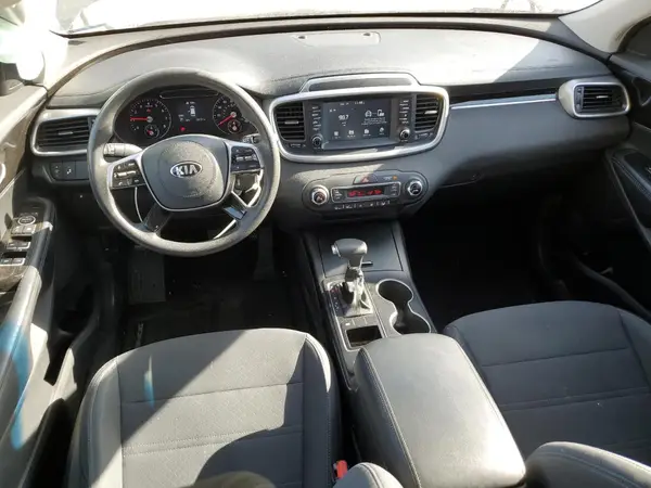 5XYPG4A50KG485507 2019 KIA SORENTO - Image 8
