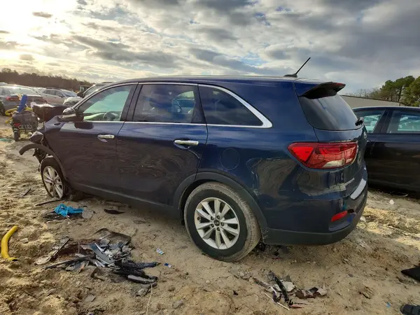 5XYPG4A50KG489816 2019 KIA SORENTO - Image 2