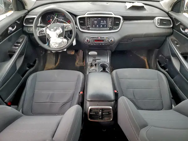 5XYPG4A50KG489962 2019 KIA SORENTO - Image 8