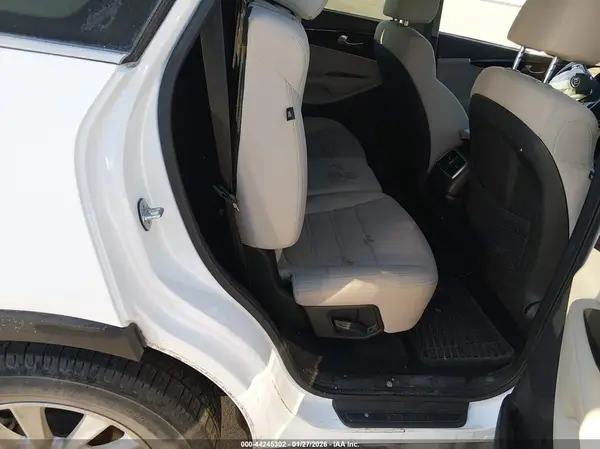 5XYPG4A50KG490187 2019 KIA SORENTO - Image 8