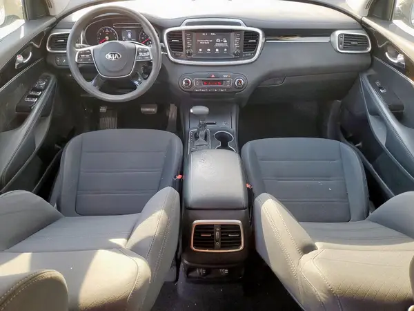 5XYPG4A50KG496720 2019 KIA SORENTO - Image 8