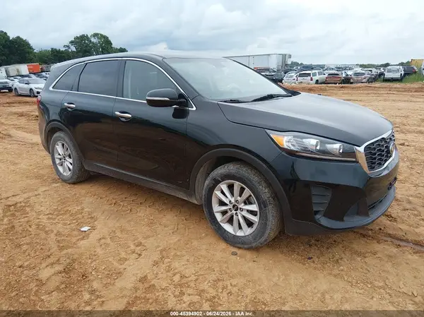 5XYPG4A50KG558178 2019 KIA SORENTO - Image 1