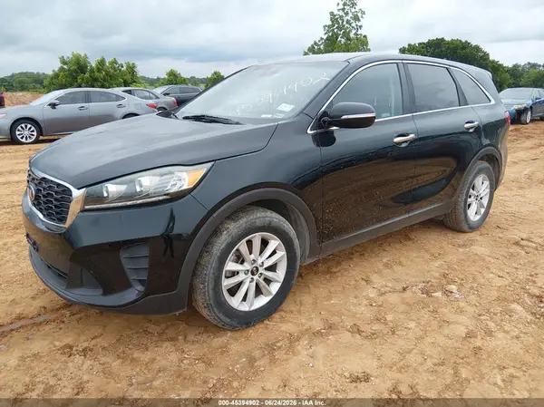 5XYPG4A50KG558178 2019 KIA SORENTO - Image 2