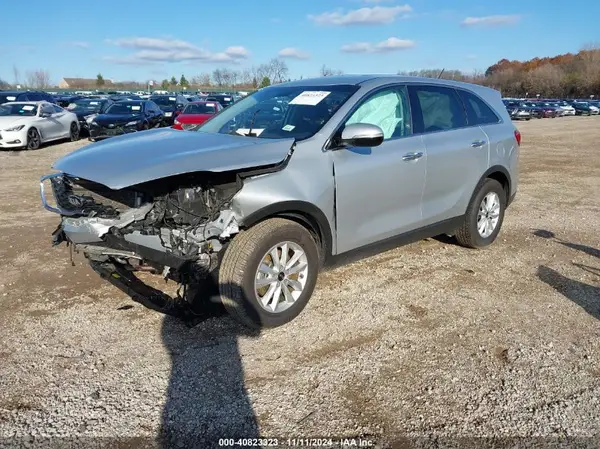 5XYPG4A50KG564305 2019 KIA SORENTO - Image 2