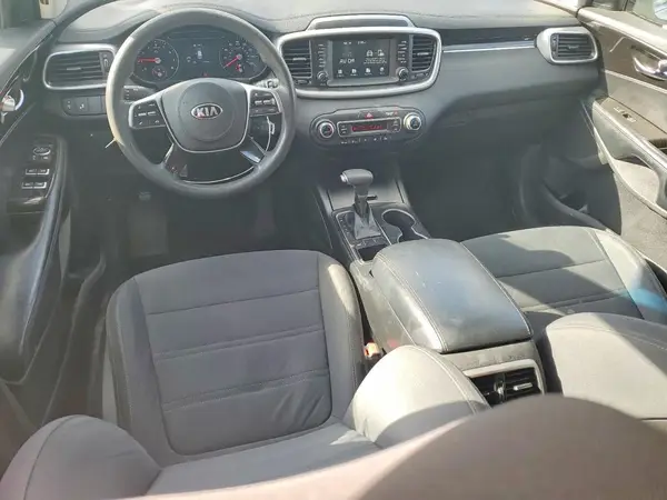 5XYPG4A50KG569925 2019 KIA SORENTO - Image 8