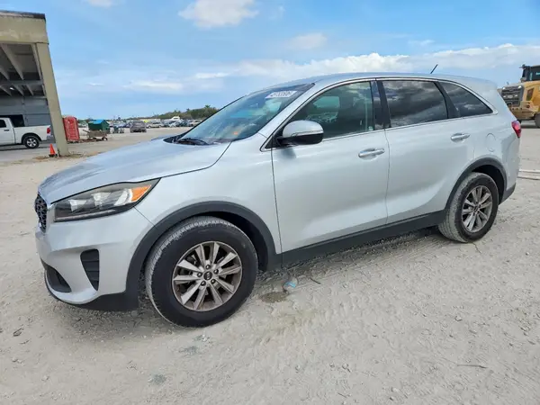 5XYPG4A50KG570377 2019 KIA SORENTO - Image 1