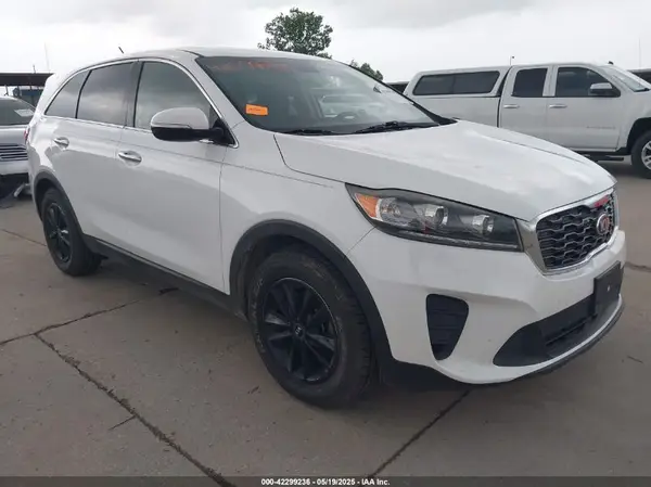 5XYPG4A50KG573036 2019 KIA SORENTO - Image 1