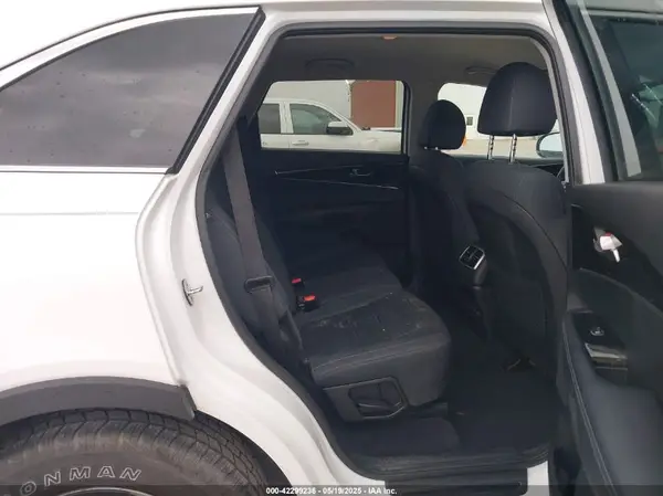 5XYPG4A50KG573036 2019 KIA SORENTO - Image 8