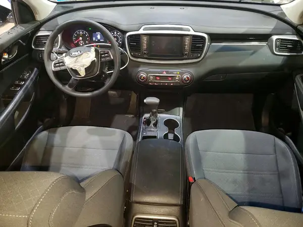 5XYPG4A50KG573053 2019 KIA SORENTO - Image 8