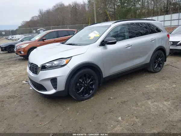 5XYPG4A50KG600641 2019 KIA SORENTO - Image 2