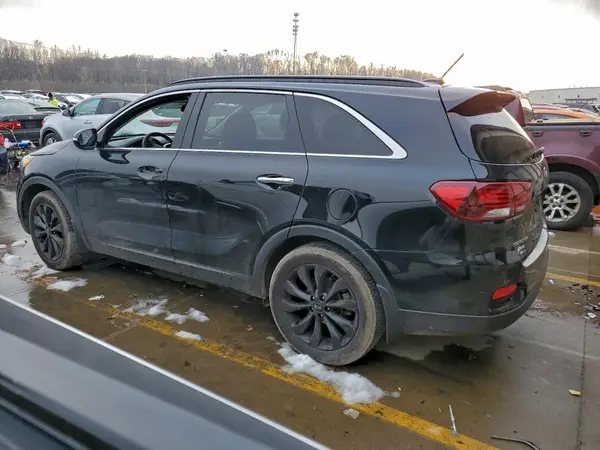 5XYPG4A50KG608786 2019 KIA SORENTO - Image 2