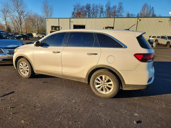 5XYPG4A50LG622379 2020 KIA SORENTO - Image 2