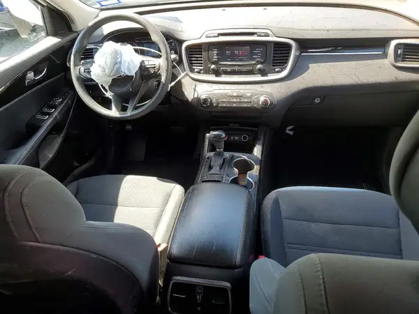 5XYPG4A51GG002968 2016 KIA SORENTO - Image 8