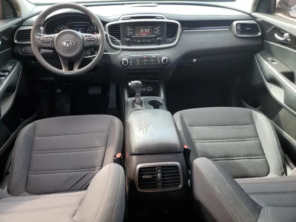 5XYPG4A51GG009662 2016 KIA SORENTO - Image 8