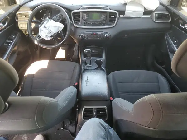 5XYPG4A51GG022539 2016 KIA SORENTO - Image 8