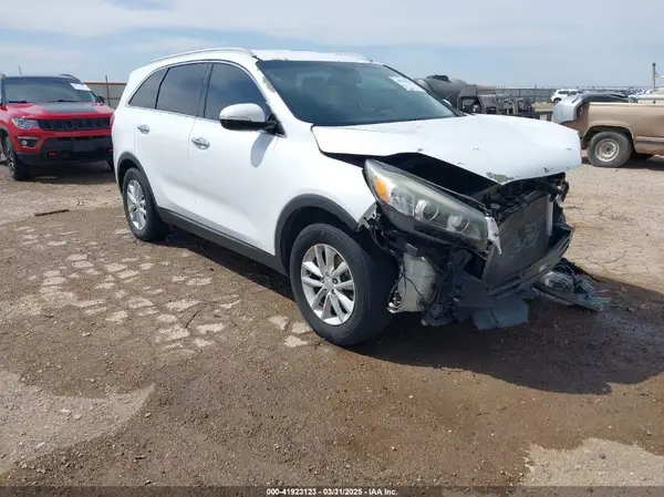 5XYPG4A51GG023545 2016 KIA SORENTO - Image 1