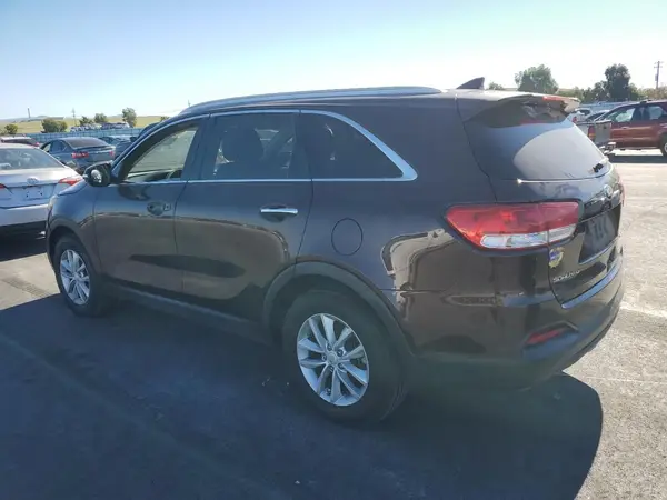 5XYPG4A51GG027093 2016 KIA SORENTO - Image 2