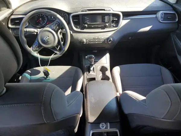5XYPG4A51GG027093 2016 KIA SORENTO - Image 8