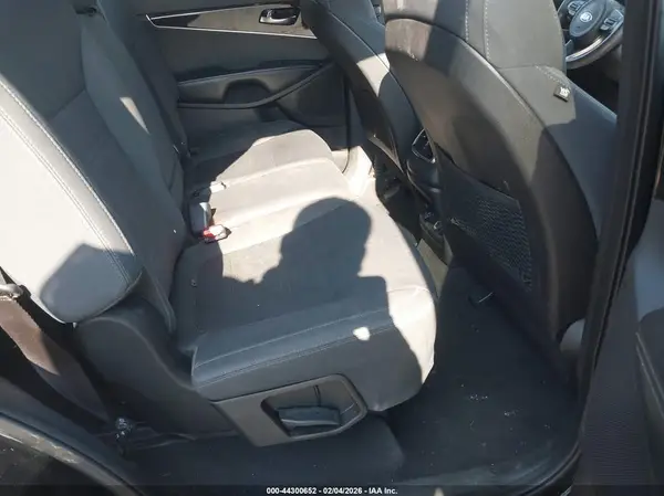 5XYPG4A51GG079324 2016 KIA SORENTO - Image 8