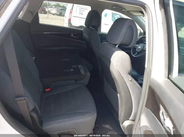5XYPG4A51GG141451 2016 KIA SORENTO - Image 8