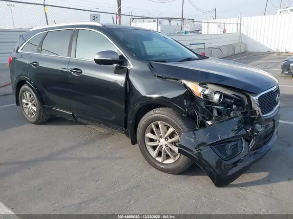 5XYPG4A51GG153213 2016 KIA SORENTO - Image 1