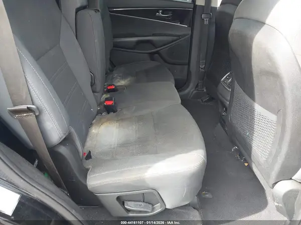 5XYPG4A51HG189582 2017 KIA SORENTO - Image 8