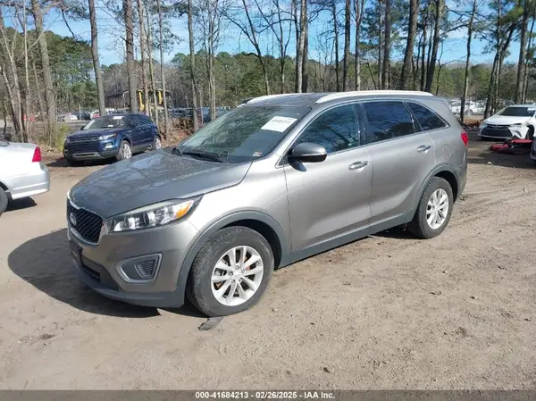 5XYPG4A51HG189890 2017 KIA SORENTO - Image 2