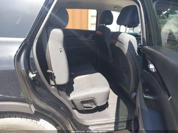 5XYPG4A51HG196998 2017 KIA SORENTO - Image 8