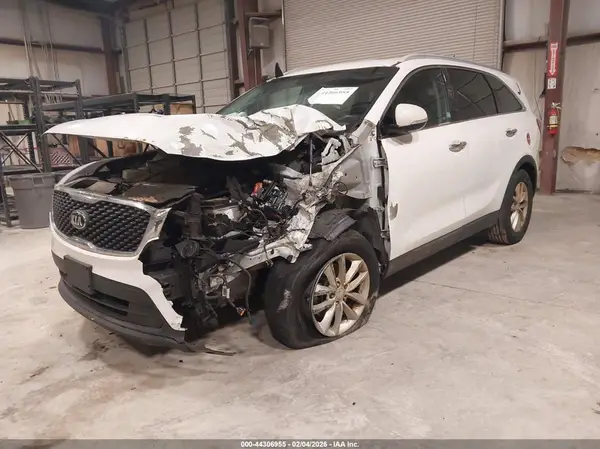5XYPG4A51HG198721 2017 KIA SORENTO - Image 2