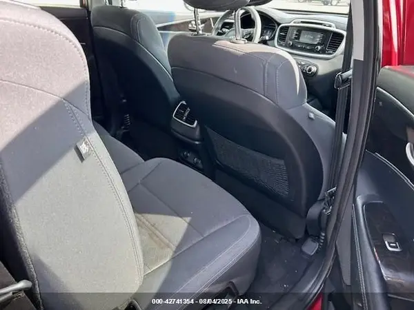5XYPG4A51HG209345 2017 KIA SORENTO - Image 8