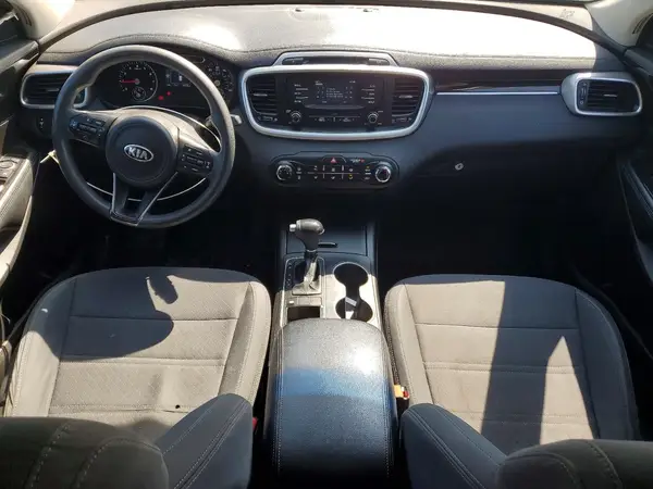 5XYPG4A51HG220393 2017 KIA SORENTO - Image 8