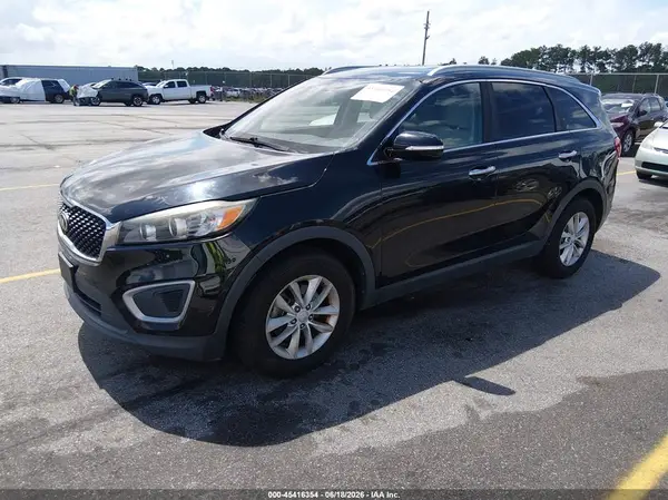5XYPG4A51HG226470 2017 KIA SORENTO - Image 2