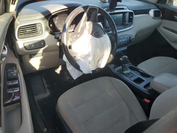 5XYPG4A51HG229854 2017 KIA SORENTO - Image 8