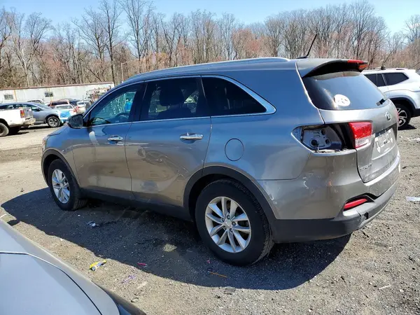 5XYPG4A51HG285616 2017 KIA SORENTO - Image 2