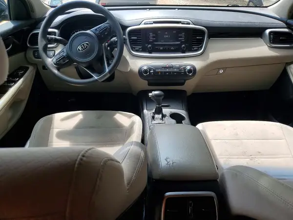 5XYPG4A51HG305704 2017 KIA SORENTO - Image 8