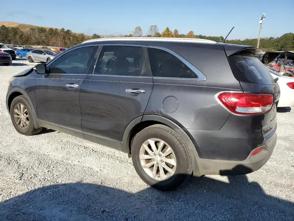 5XYPG4A51HG310255 2017 KIA SORENTO - Image 2