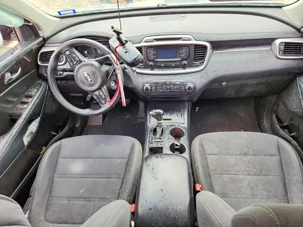 5XYPG4A51HG320364 2017 KIA SORENTO - Image 8