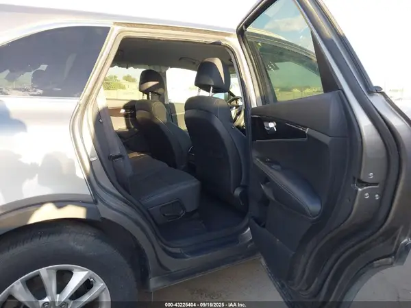5XYPG4A51HG328917 2017 KIA SORENTO - Image 8