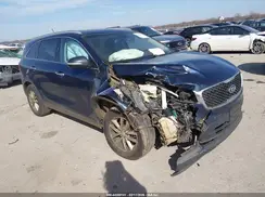 5XYPG4A51JG352253 2018 KIA SORENTO