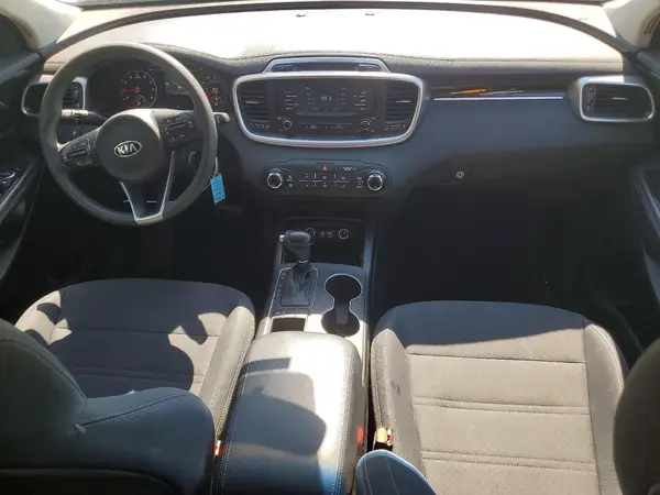 5XYPG4A51JG357713 2018 KIA SORENTO - Image 8