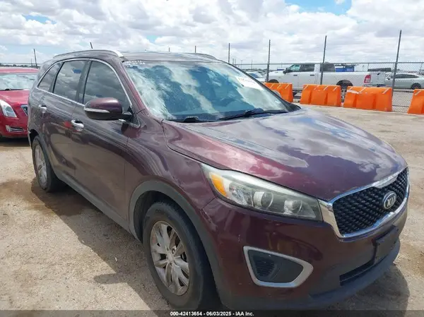 5XYPG4A51JG364158 2018 KIA SORENTO - Image 1