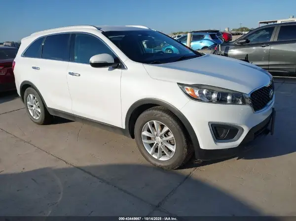 5XYPG4A51JG383356 2018 KIA SORENTO - Image 1