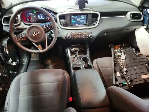 5XYPG4A51JG394115 2018 KIA SORENTO - Image 8